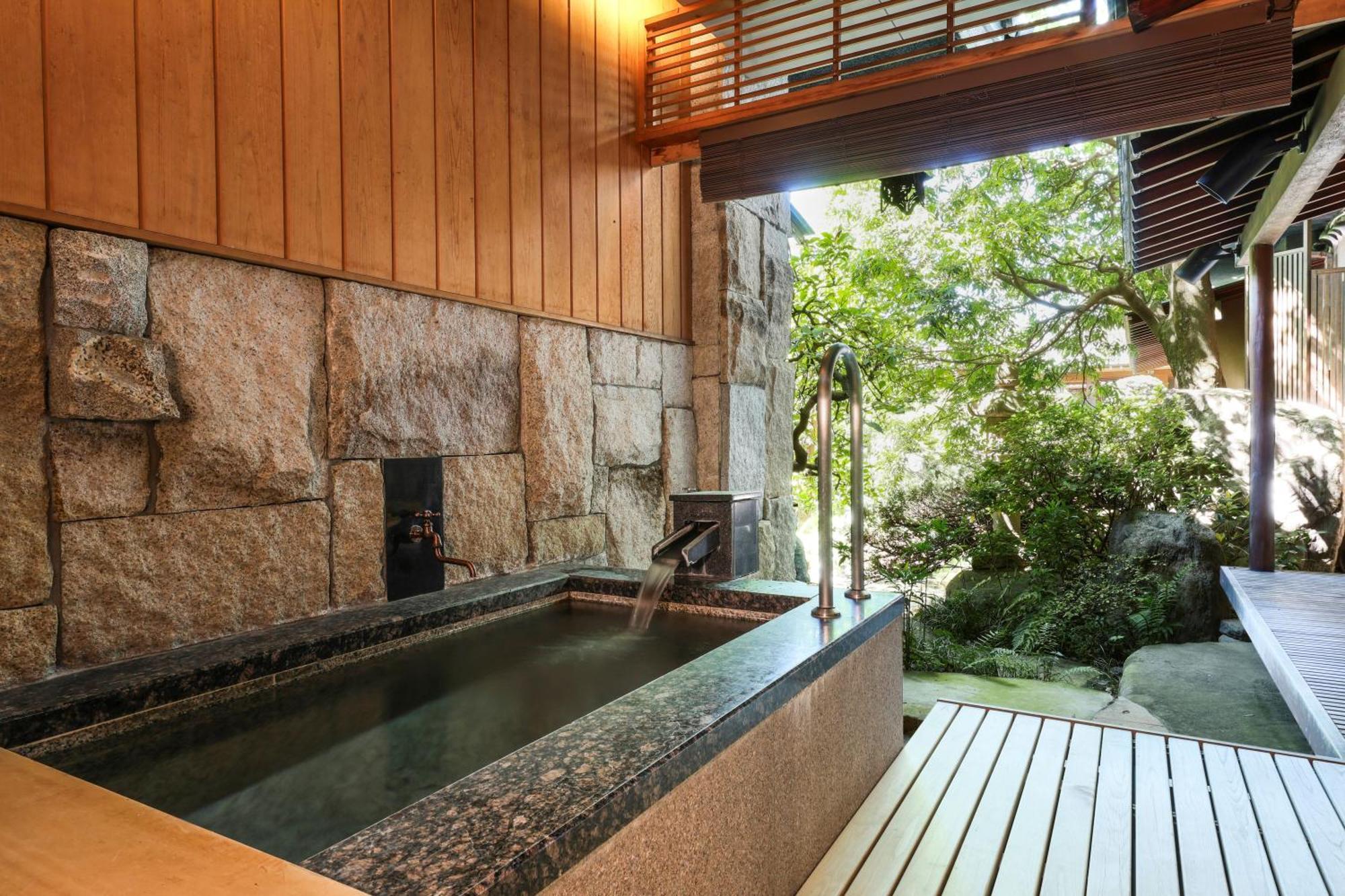 Hotel Beautiful Japanese Garden Kagetsu Fuefuki Exterior foto