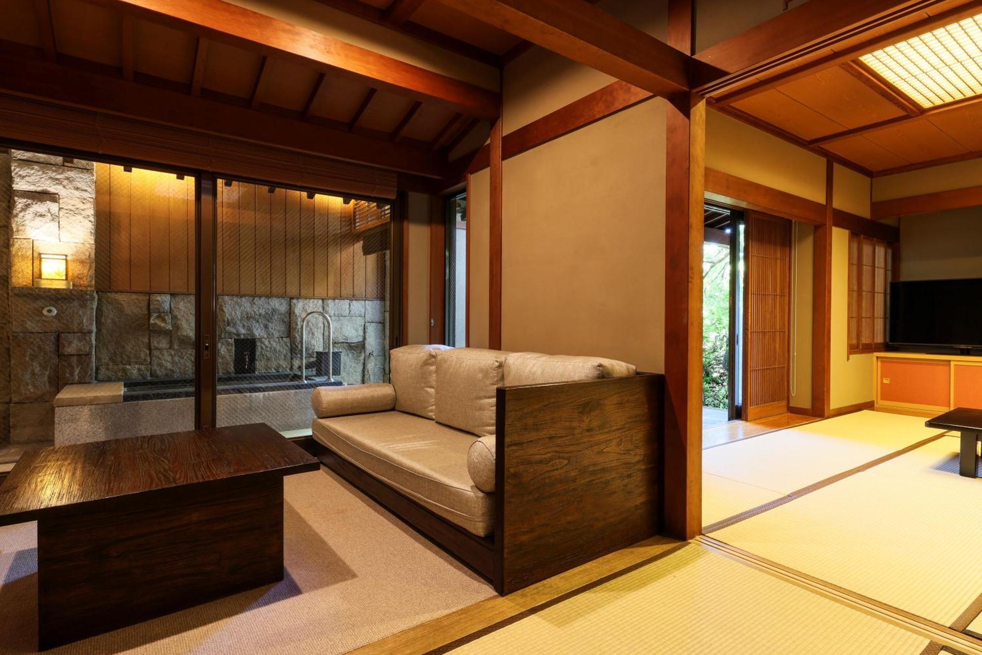Hotel Beautiful Japanese Garden Kagetsu Fuefuki Exterior foto
